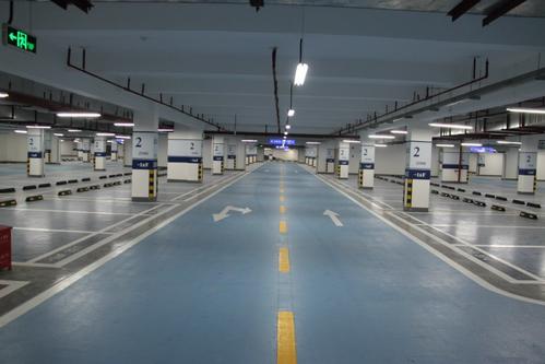 停車場地坪漆